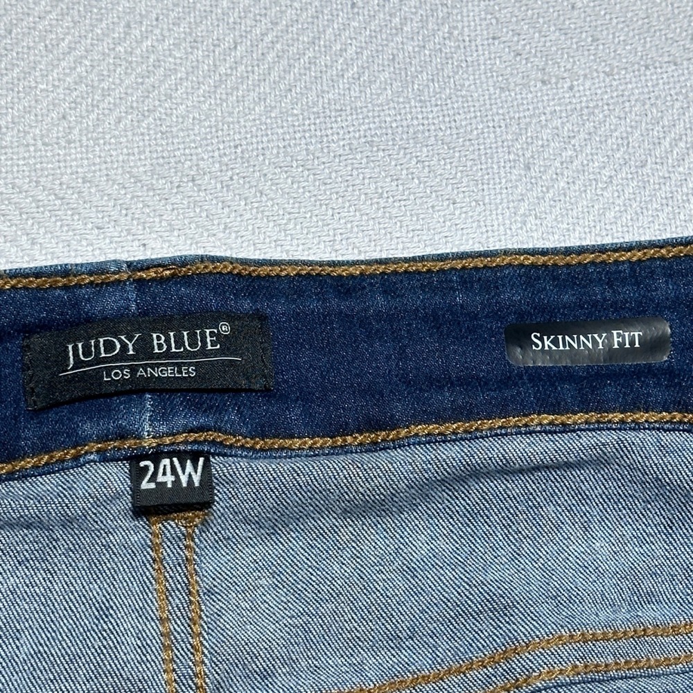 Judy Blue Skinny Jeans Women 24W‎ Raw Released Hem Side Slit Medium Wash Blue - Picture 4 of 16